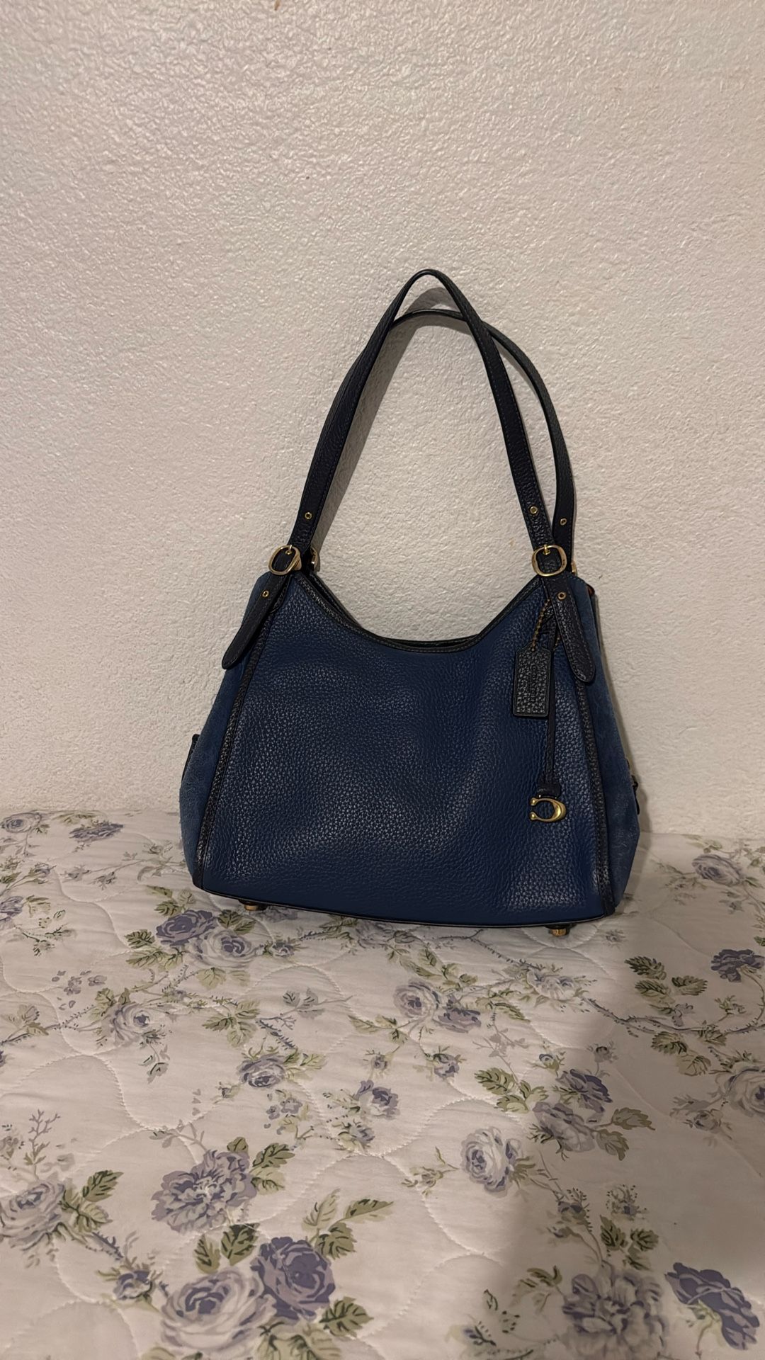 Beautiful Navy Blue Real Authentic Coach Purse Medium Sized