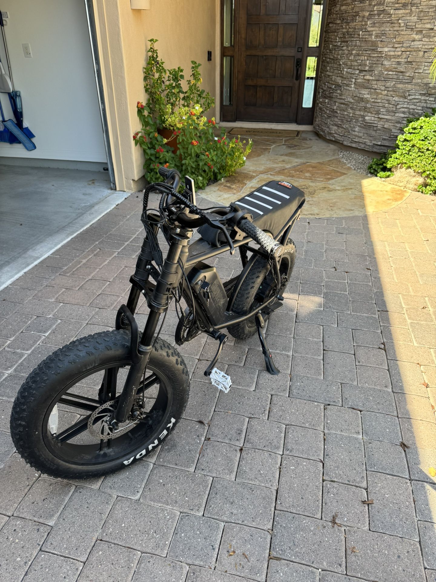 OUXI V8 48V Electric Bike