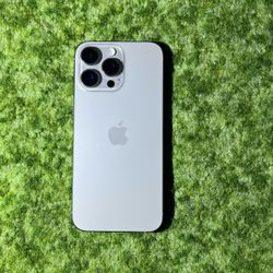 iPhone 16 Pro Max | 256GB | Natural Titanium | Factory Unlocked