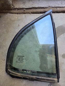 Right Side Rear Door Vent Glass Fits 99-03 TL 