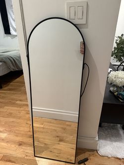 47” Arched Full-Length Mirror