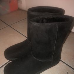 Size 9 Womens Black Boots