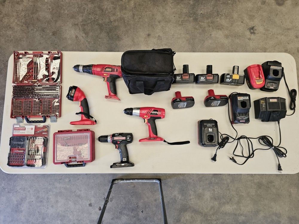 Craftsman Drills, Chargers, Batteries & Bits