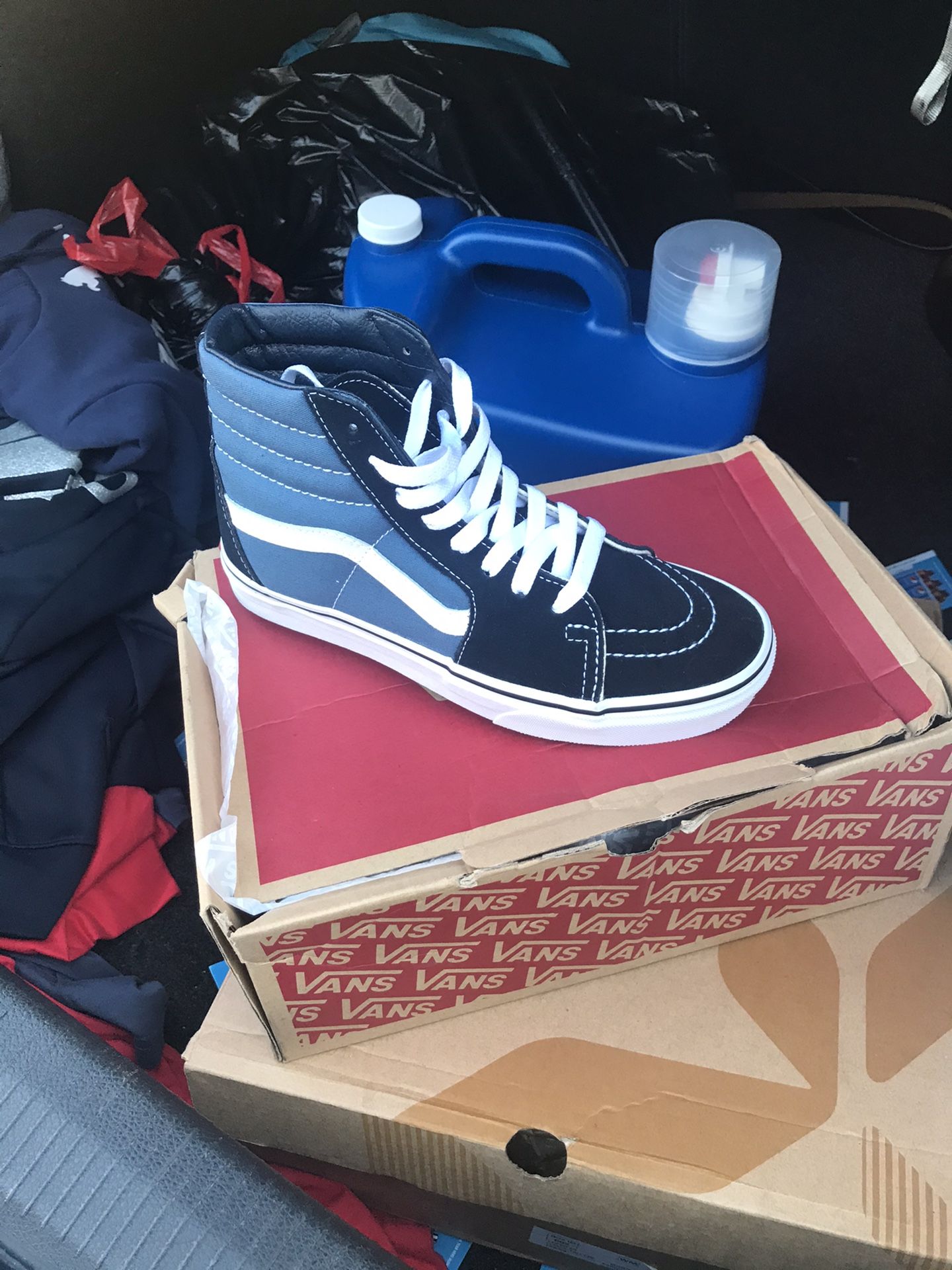 Ski8 Vans