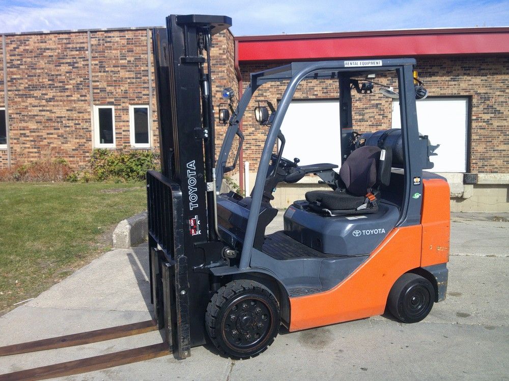 6K LB Capacity Toyota Propane Forklift 