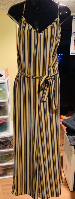 CNew with tags outfit size medium great For The Summer