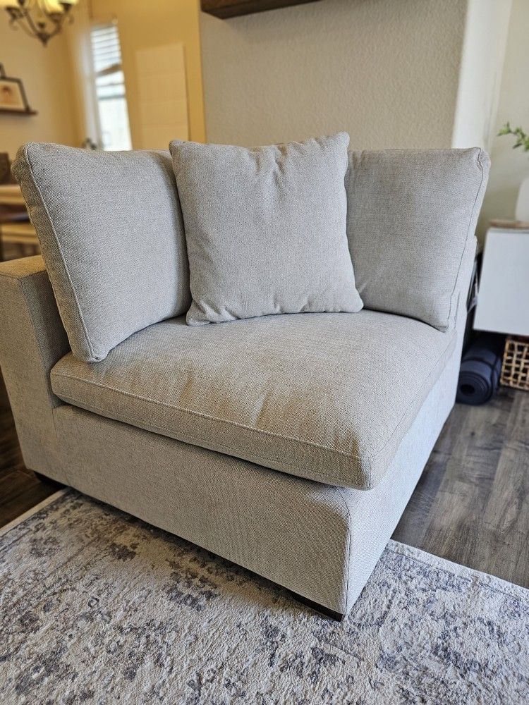 Corner Chair - Costco's Thomasville Lowell