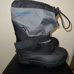 Columbia Little Kids Powerbug Plus II Boot