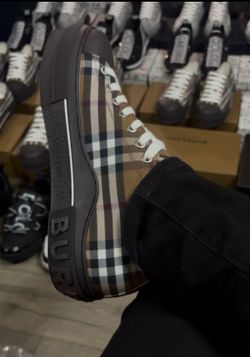 Burberry shoes