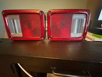 Jeep wrangler tail lights