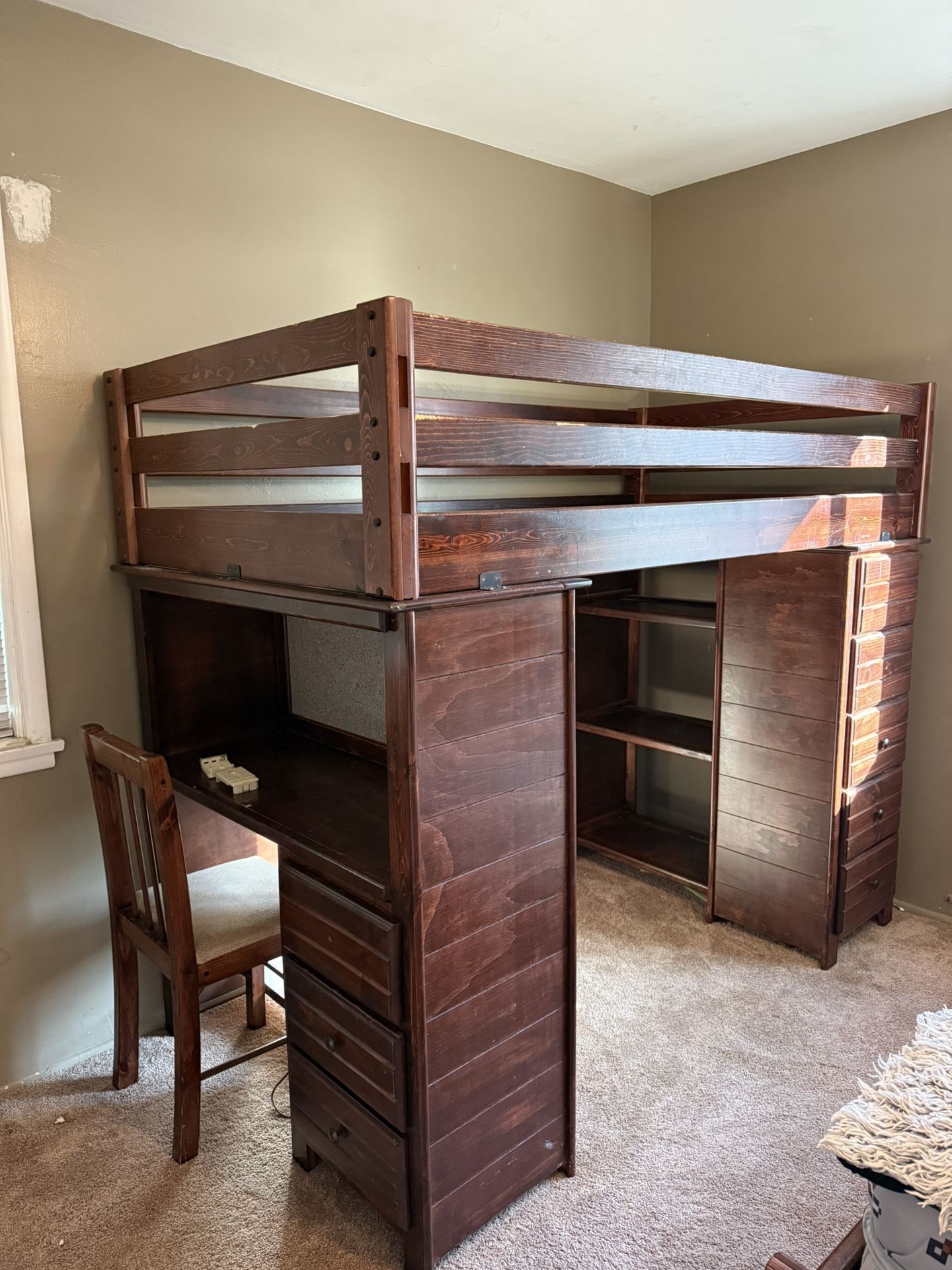 Twin Bunkbed 