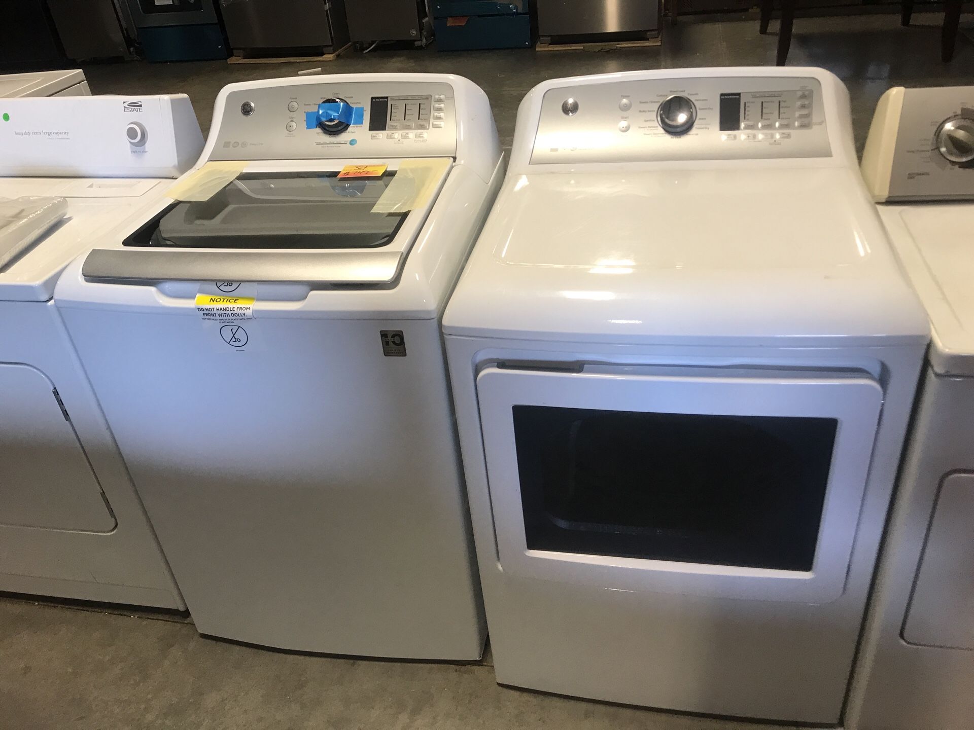 GE WASHER AND DRYER SET BRAND NEW w/ manufacturer warranty