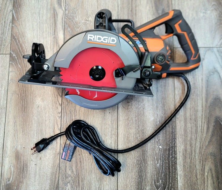 RIDGID THRUCOOL 15 Amp 7-1/4 in. Worm Drive Circular Saw, Orange, R32104
 (BRAND NEW)