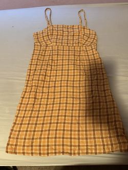 Yellow plaid summer dress, Arizona gene code size Medium