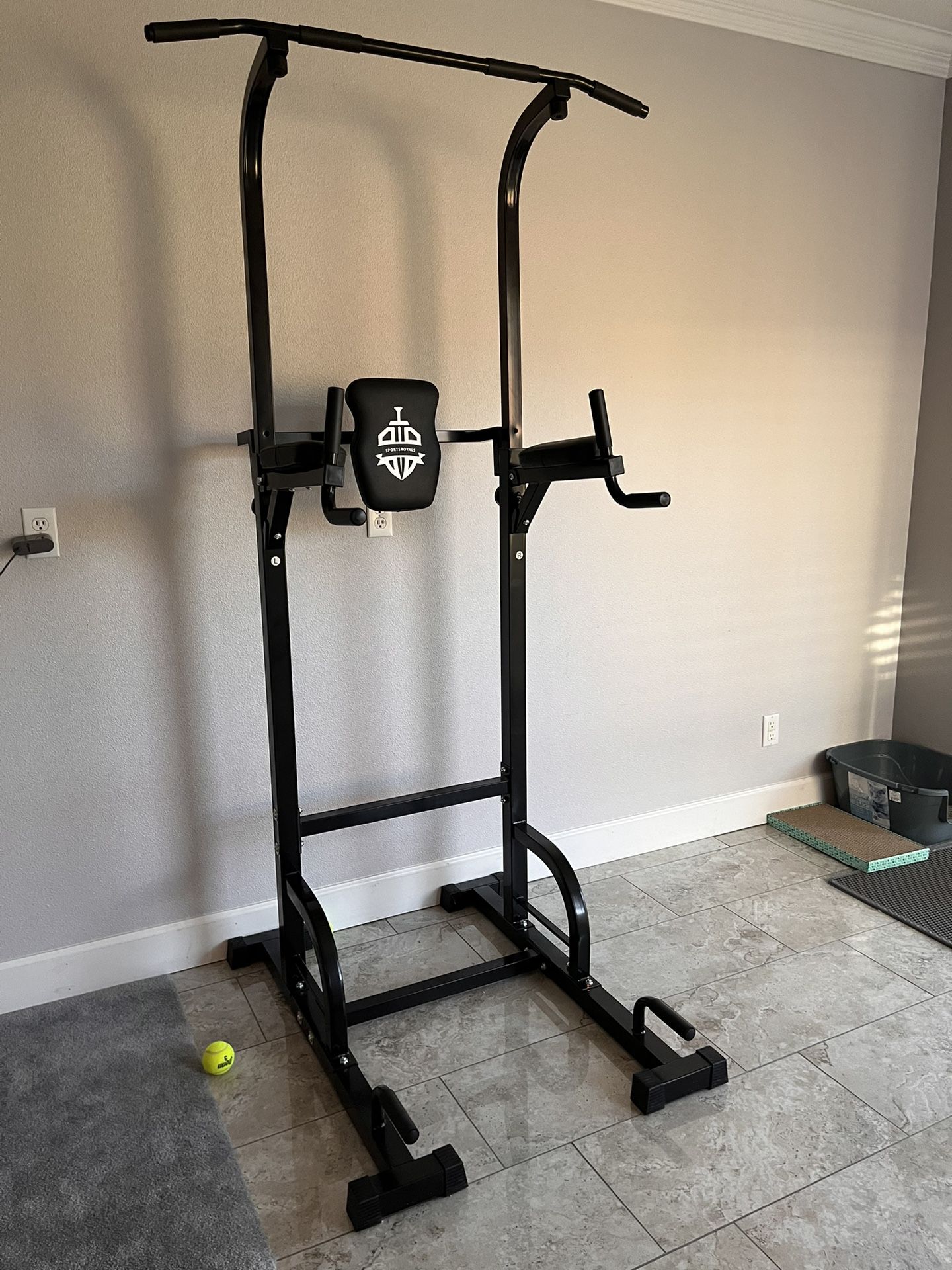 Exercise Pull Up Station