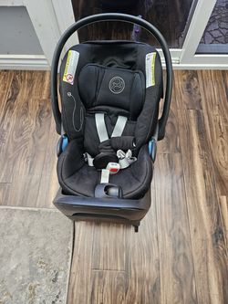 Cybex Aton Infant Car Seat + Base — Gently Used