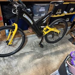 Cannondale Super V Raven 800  Carbon Fiber Mountain Bike 