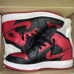 Jordan 1 Mid Size 5