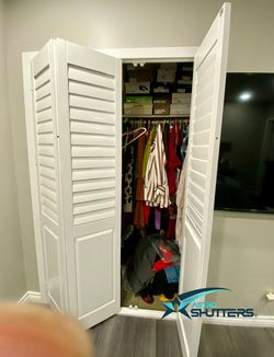 Handcrafted Solid Wood Shutters - Custom Fit Interior Window Coverings & Closet Doors - Free In Home Estimates & Quick Quotes (Persianas de Madera)