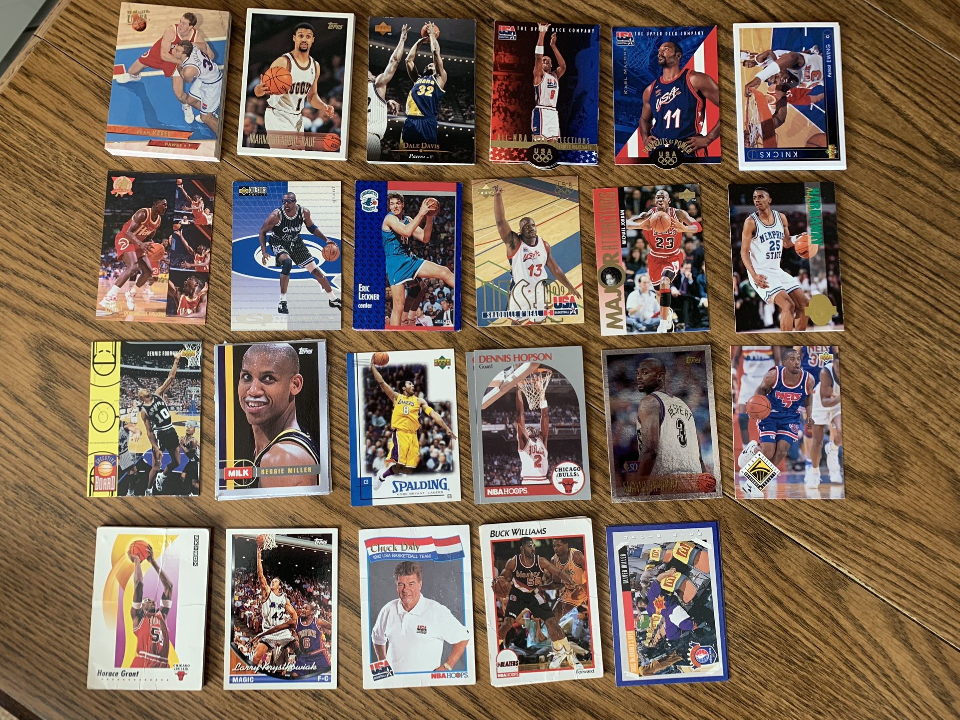 ~100 Basketball Trading Cards
