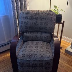 Recliner .  Perfect Condition 