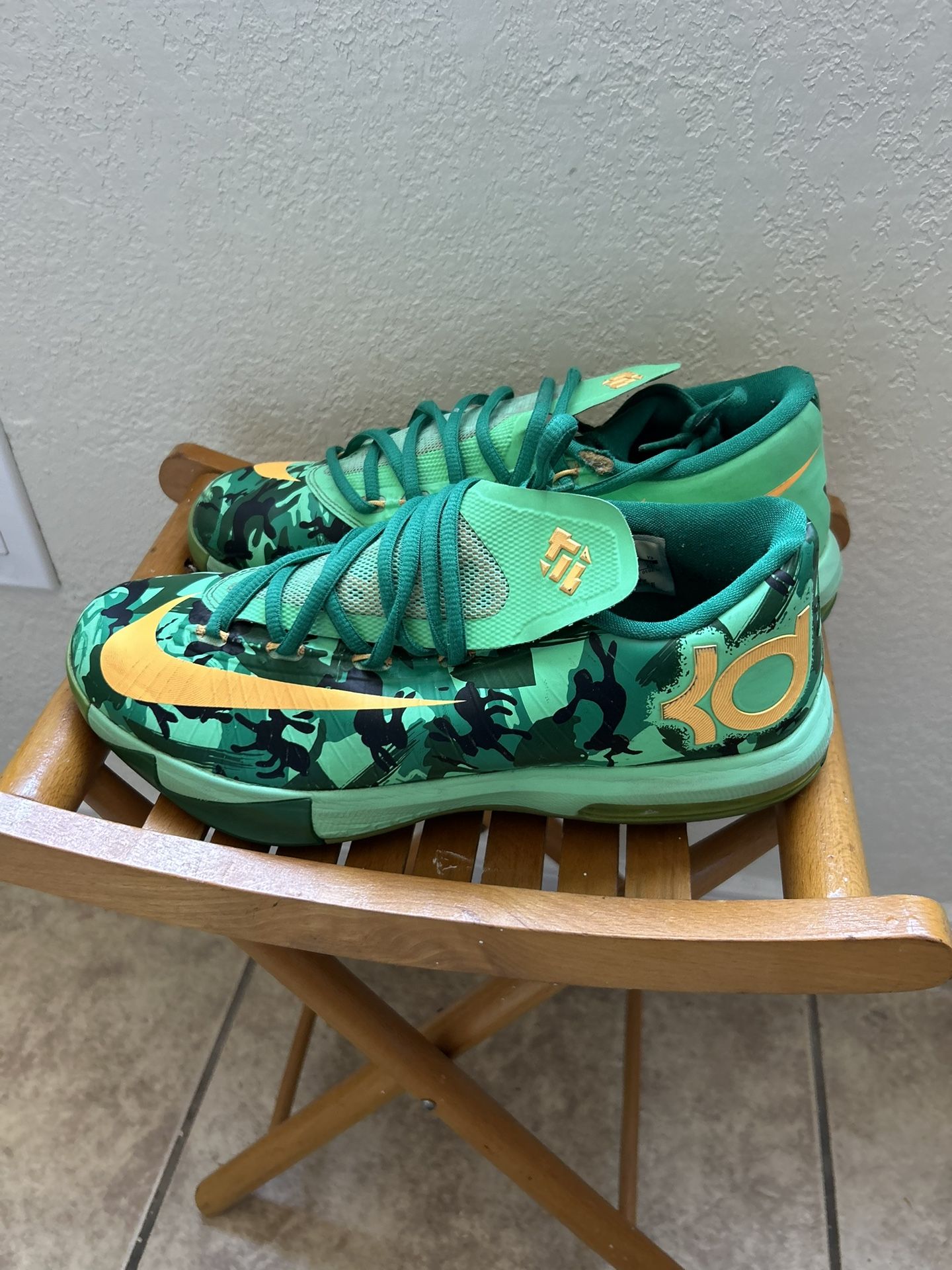 Shoes Nike Size 8