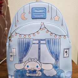 Cinnamon Roll Loungefly 