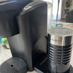 Keurig K-Latte, K-Cup Single Serve Coffee & Latte Maker with Frother