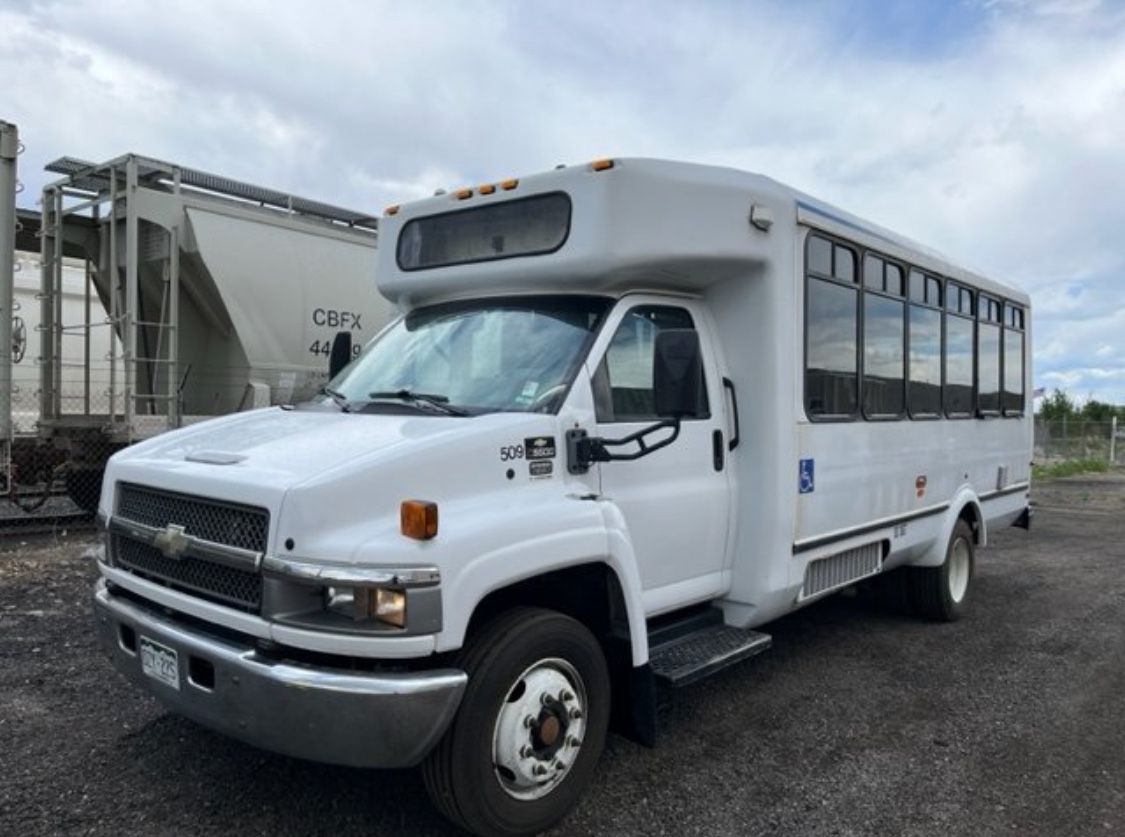 2007 Short Bus Duramax Diesel 