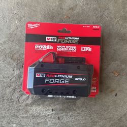 Milwaukee M 18 Forge 8.0 battery brand new