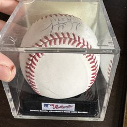 ADRIAN GONZALEZ SIGNED BASEBALL DODGERS