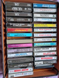 Cassettes with special leather box