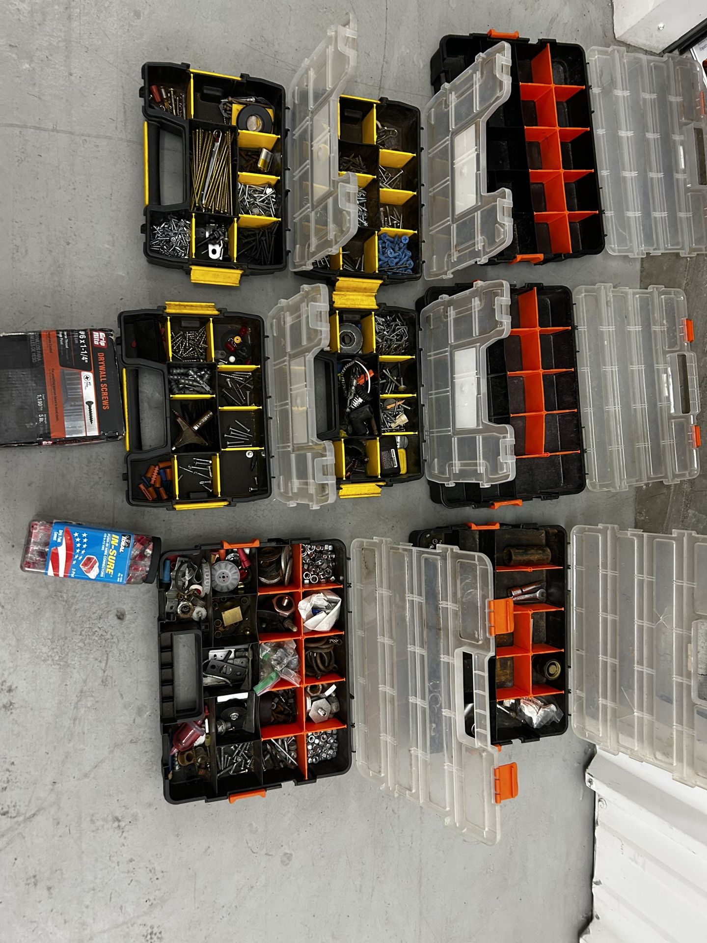 Herramientas Cajas Tornillos π© All For 40$