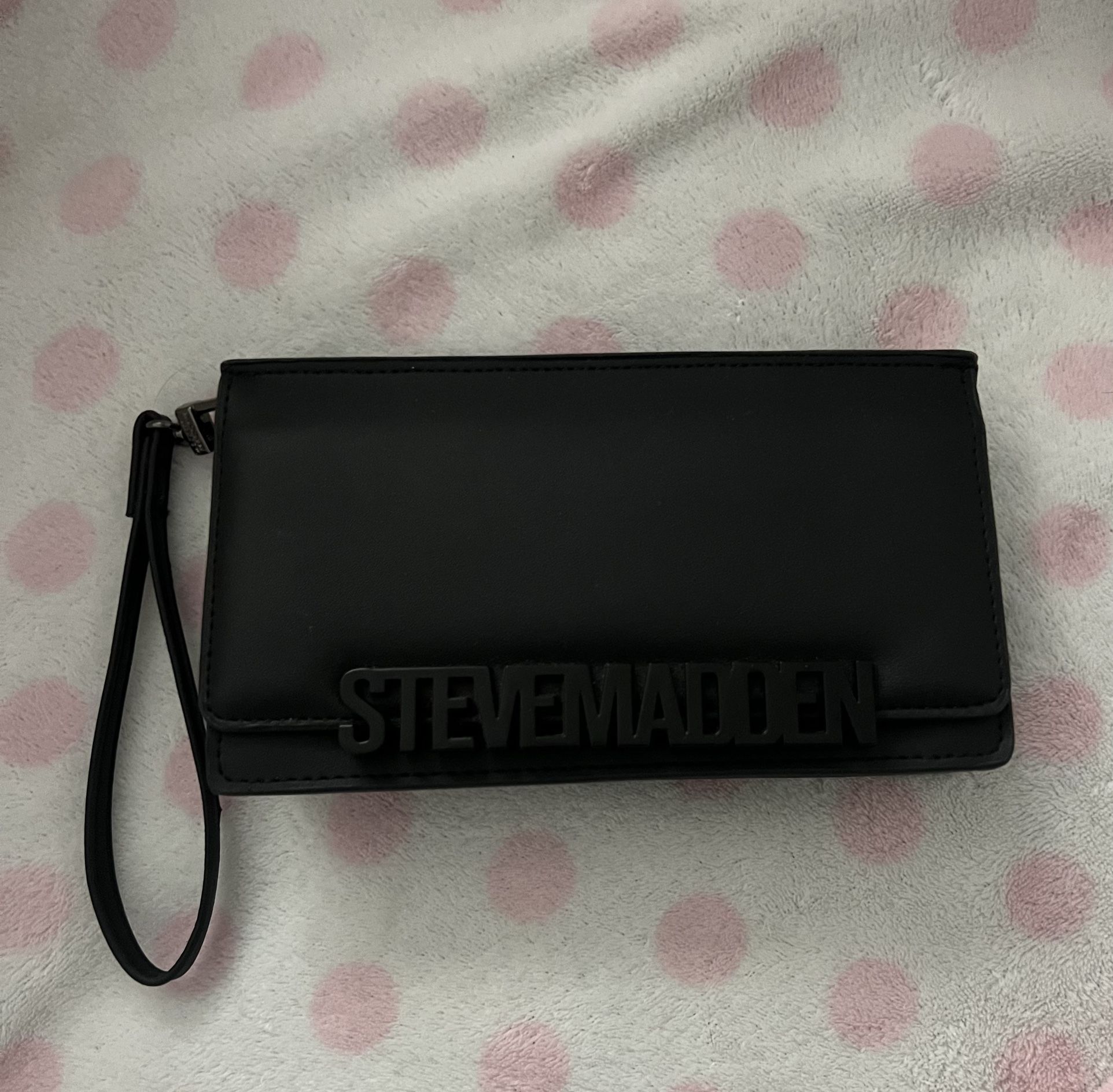 Steve Madden Wristlet 