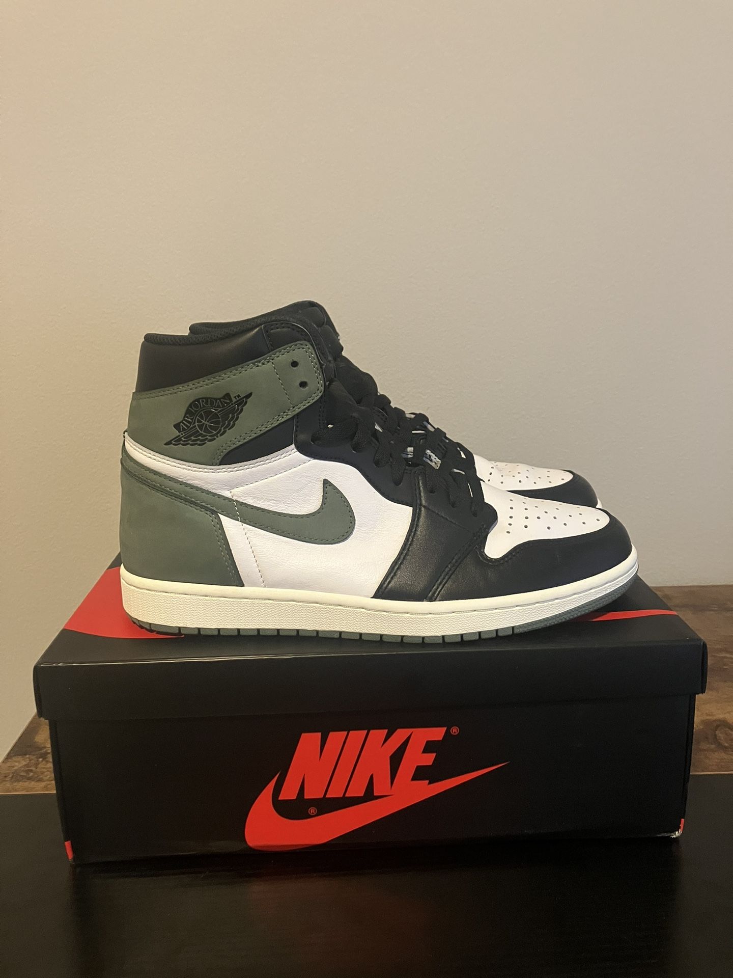 jordan 1 clay green size 10.5