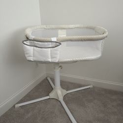 Halo Bassinest Swivel Sleeper