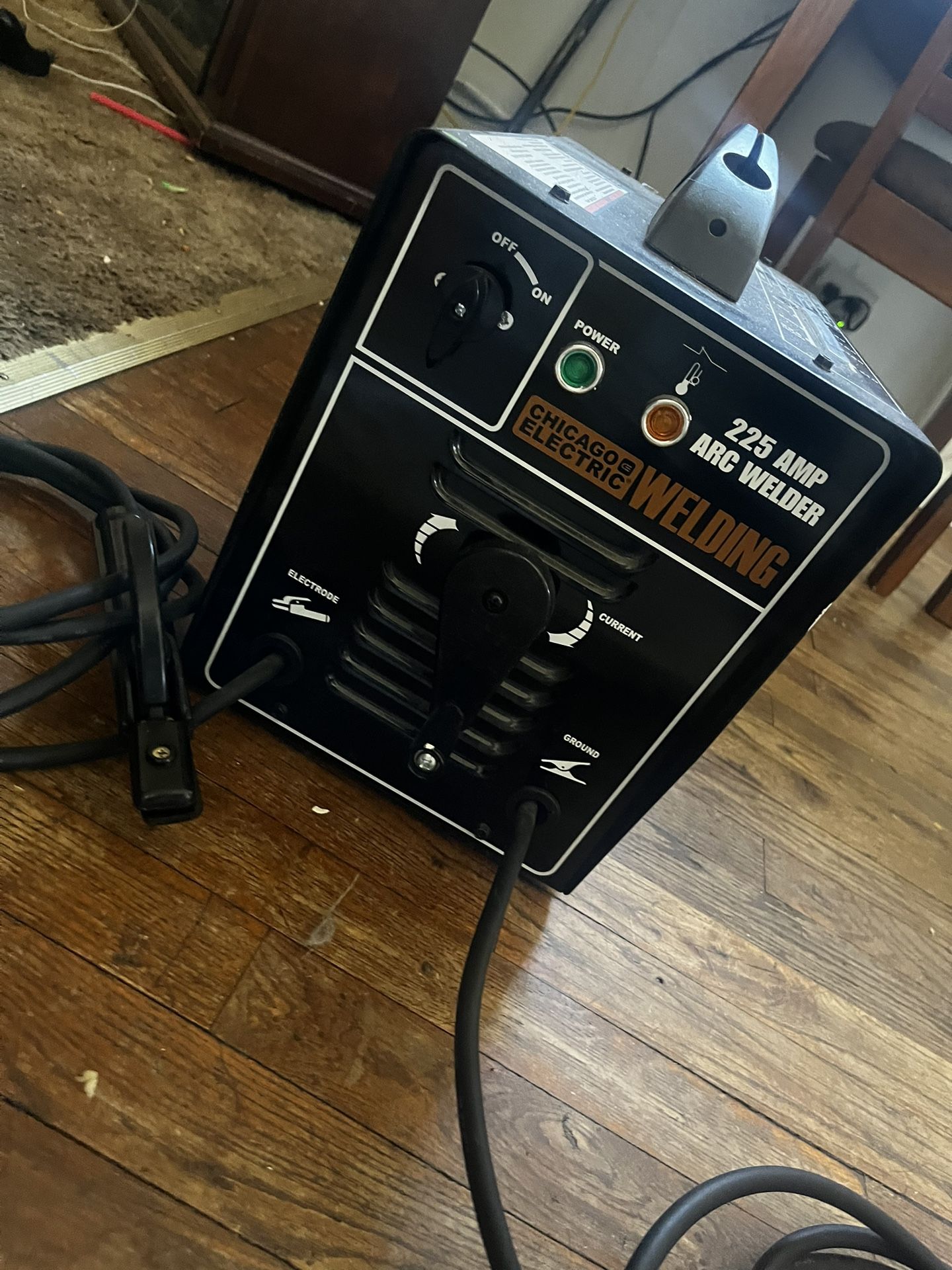 225 Chicago Electric Welder