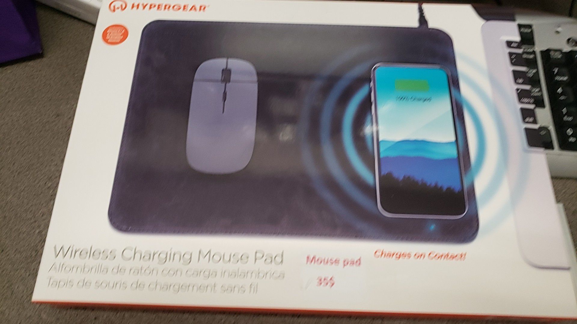 wireless charging mouse pad new never used