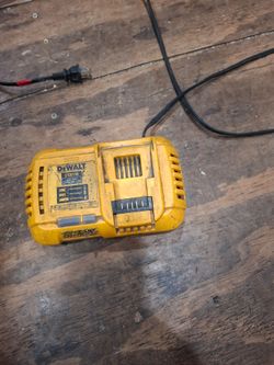 Dewalt charge