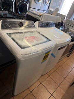 Frigidaire washer and dryer