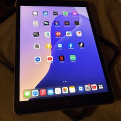 iPad 9th gen 64gb