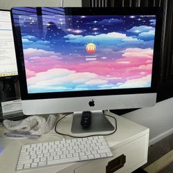 iMac Computer With Keyboard 