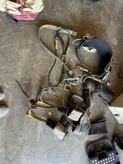 Buckingham lineman climbing gear