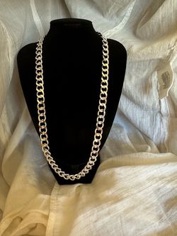 Man’s 925 Sterling silver Cuban Link necklace 22 inch 65GgMen’s 925 Sterling silver Cuban Link necklace 22 inch 65G