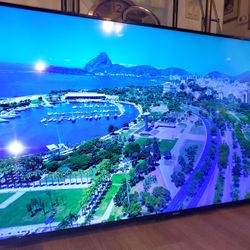 75" Sony smart tv 4k great condition no legs it was mounted great quality pic no scratch 