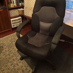 Black Office Chair with Seat height adjustments and 360° swivel