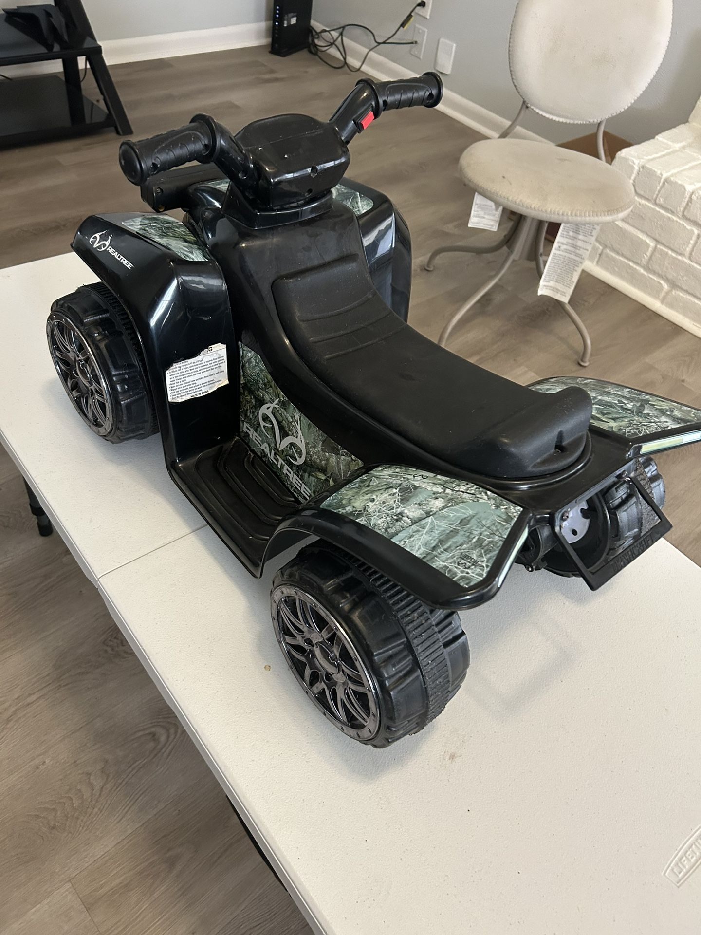 Se Vende Moto Para Nino En 25