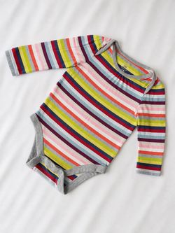 Baby GAP Rainbow Striped Long Sleeve Onesie | 12–18 Months