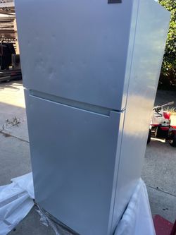 Vissani refrigerator 18cu ft