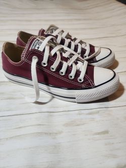 Converse Chuck Taylor All Star Low Top Sneakers